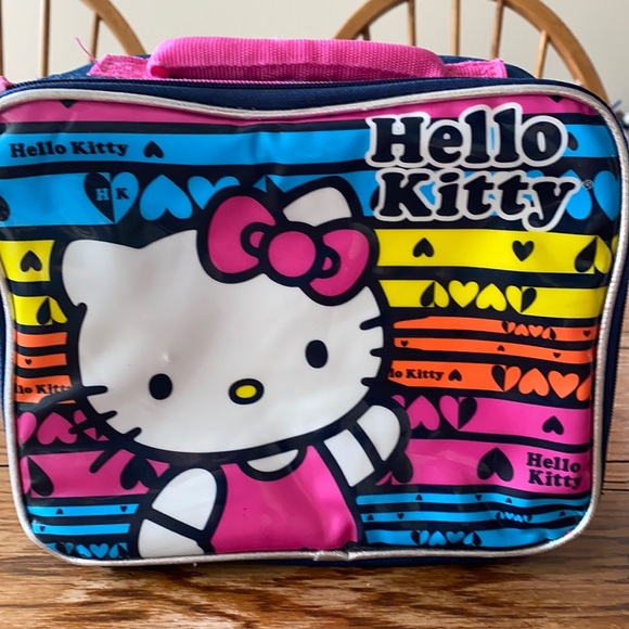 Hello Kitty Lunch Box - Picture 2 of 5